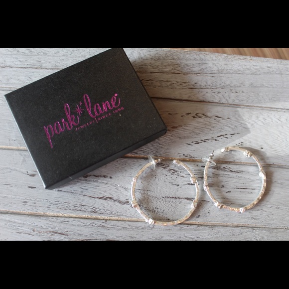 NWT Park Lane “Sassy” Earrings - Picture 3 of 8